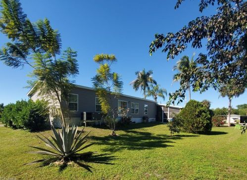 104 Rookery Rd, Naples, FL 34114-3943