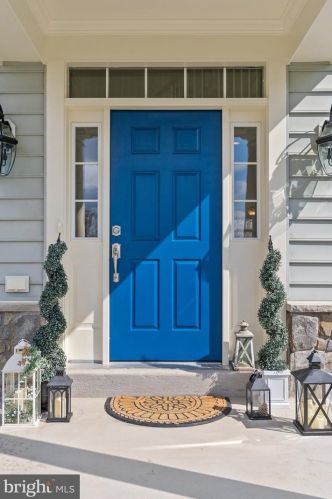 15 Lackawanna Ln, Falling Waters WV  25419-9402 exterior