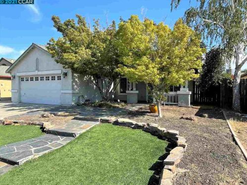 1221 Walnut Meadows Dr, Oakley, CA 94561-6000