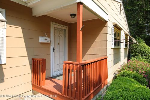 93 Poricy Ln, Tinton Falls NJ  07701-5312 exterior