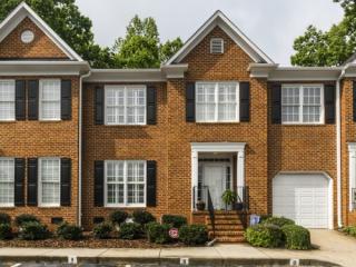 2 Park Village Ct, Greensboro, NC 27455-3290