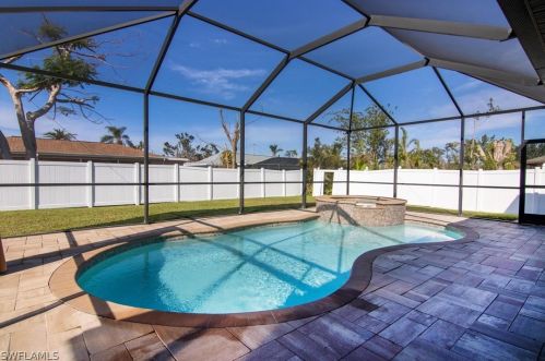 3754 6th Ave, Cape Coral FL  33904-5203 exterior