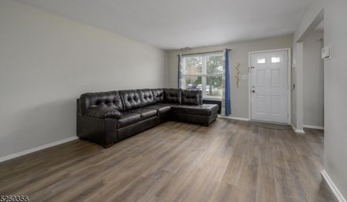 2026 Harbour Dr, Palmyra NJ  08065-1120 exterior