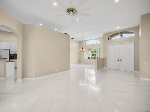 7406 Potomac Falls Ln, Boynton Beach, FL 33437-6303