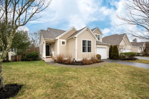 25 Sea Spray Ave, Mashpee, MA 02649-2890