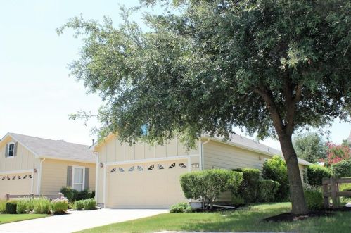 216 Portsmouth Dr, Georgetown TX  78633-5114 exterior