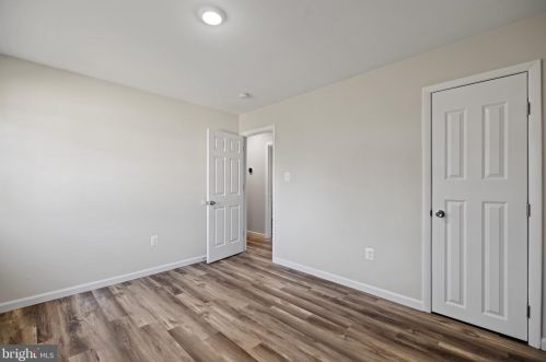 13125 Haddock Rd, Woodbridge VA  22193-5247 exterior