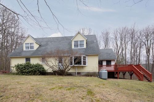 12 Joray Rd, West Woods, CT 06069-2307