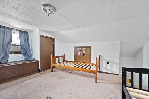 3322 Spring Garden Rd, Pittsburgh PA  15212-1254 exterior