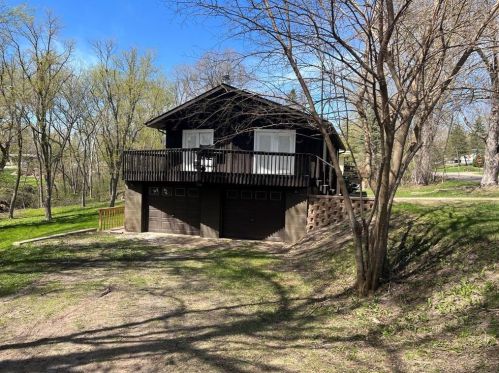 253 Tower Heights Ct, Prescott, WI 54021-1049