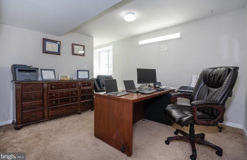 1 Glacier Ct, Bear DE  19701-1779 exterior