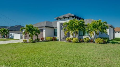 1815 22nd St, Cape Coral, FL 33991-3536