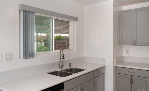 716 Grapevine Rd, Vista CA  92083-5527 exterior