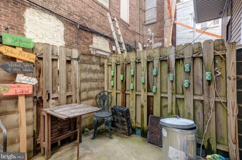 1943 Bouvier St, Philadelphia PA 19145-2910 exterior