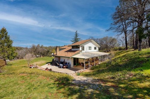 12681 Wolf Rd, Grass Valley CA  95949-8183 exterior