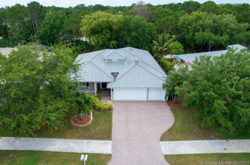 635 Muskrat Run, Fort Pierce, FL 34983-3525