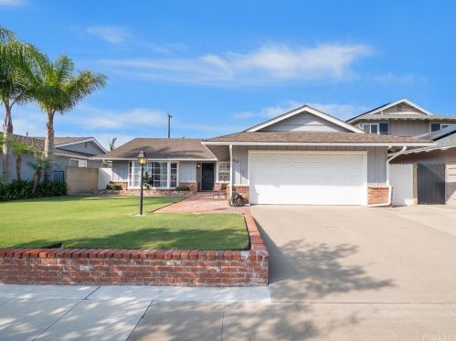 814 Elmwood St, Orange, CA 92867-7233