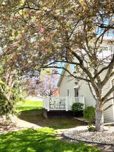 3901 Price Cir, Hammond, IN 46322-2282