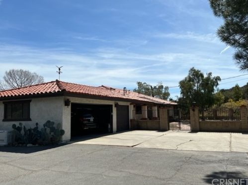 33149 Barber Rd, Santa Clarita, CA 91390-5407