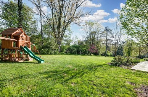 3260 Galbraith Rd, Cincinnati OH 45239-3903 exterior