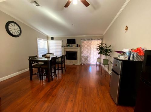 233 O St, Lathrop CA  95330-9661 exterior