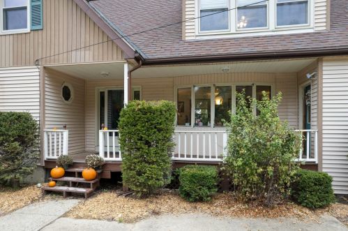 103 Durham Rd, Dover NH  03820-4363 exterior