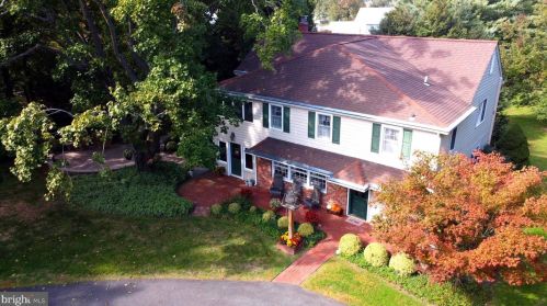 926 Woodlane Rd, Beverly, NJ 08010-3222