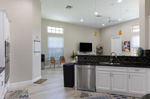 112 Via Santa Cruz, Jupiter FL  33458-6929 exterior