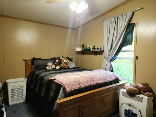 2029 Guthrie Rd, Ford City PA  16226-9204 exterior