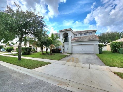 2210 145th Ave, Hollywood FL  33028-2866 exterior