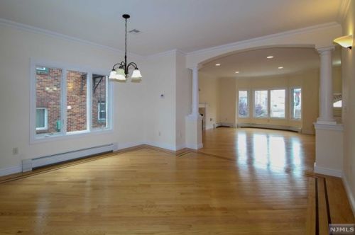 441 Washington Ave, Cliffside Park NJ  07010-1814 exterior