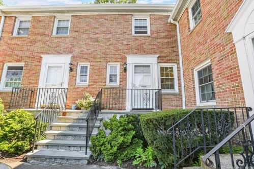 55 Heritage Hill Rd, New Canaan, CT 06840-4605