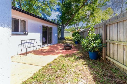 6373 Woodland Blvd, Pinellas Park FL  33781-4921 exterior