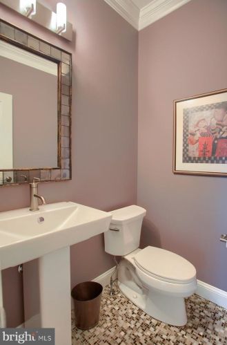 504 Sophia Cir, Hummelstown PA  17036-7089 exterior