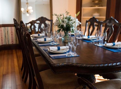 31 Old Beach Rd, Middletown RI  02840-3350 exterior