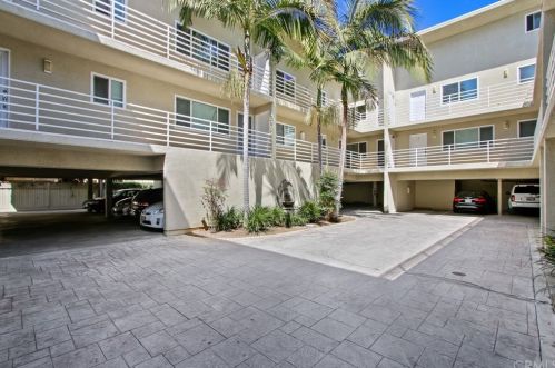 1055 Orizaba Ave, Long Beach, CA 90804-6538