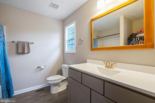 1317 Charleston St, Owens VA  22485-6769 exterior