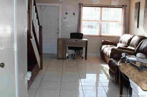 4001 9th Ct, Hialeah, FL 33012-7285