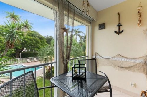 207 Tropic Isle Dr, Delray Beach, FL 33483-4762