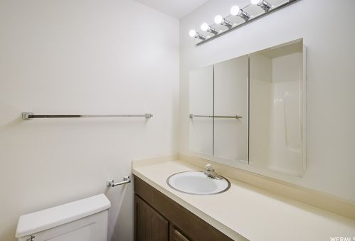 754 1650, Clearfield UT  84015-1422 exterior