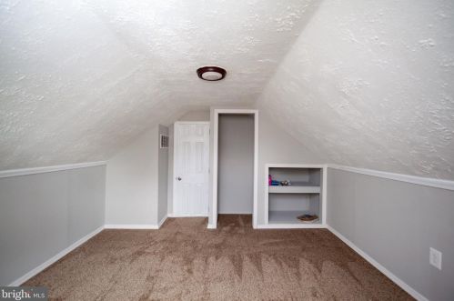 208 Beaver Dr, Gloucester NJ  08031-2902 exterior