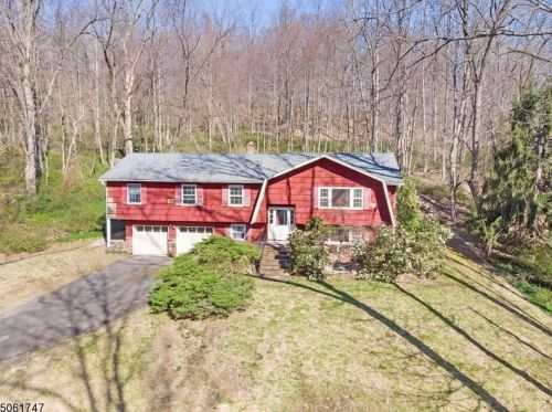 544 Drakestown Rd, Roxbury Township, NJ 07836-9637