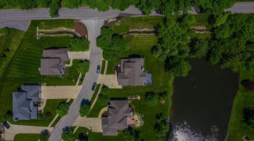 101 Muirfield Dr, Valpo IN  46385-6277 exterior