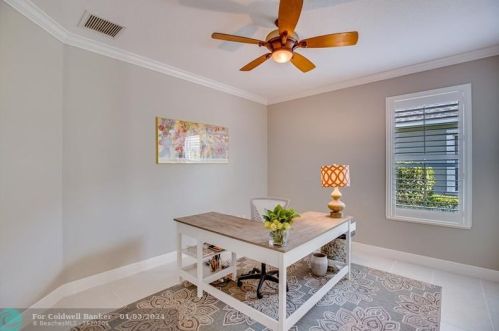 1525 79th Ave, Vero Beach FL  32966-1261 exterior