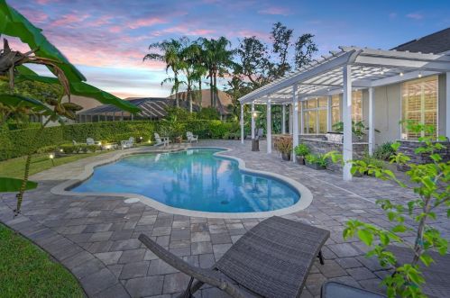 2676 Spruce Creek Blvd, Daytona Beach FL 32128-6922 exterior