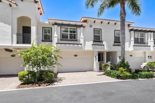 3146 Waterside Cir, Boynton Beach, FL 33435-6404