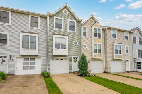 1119 Elm Ct, Noblestown, PA 15071-1442