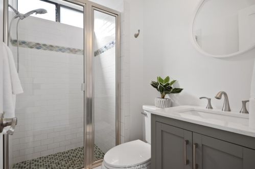 317 8th St, Manhattan Beach CA  90266-5629 exterior