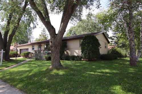 72 Sallie Ave, Fond Du Lac WI  54935-4651 exterior
