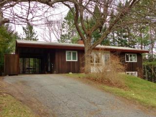19 Dresden Rd, Hanover NH  03755-1305 exterior
